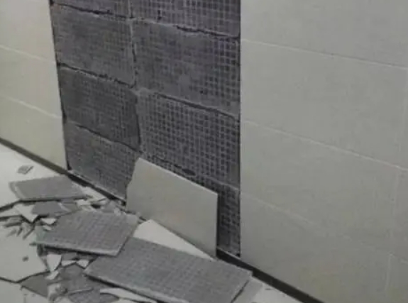 余干瓷砖空鼓维修公司分享下余干墙砖松动维修的知识